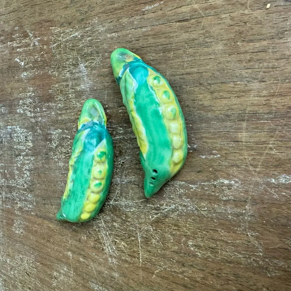 Vintage Japan Porcelain corn salt and pepper‎ shakers Cork stoppers